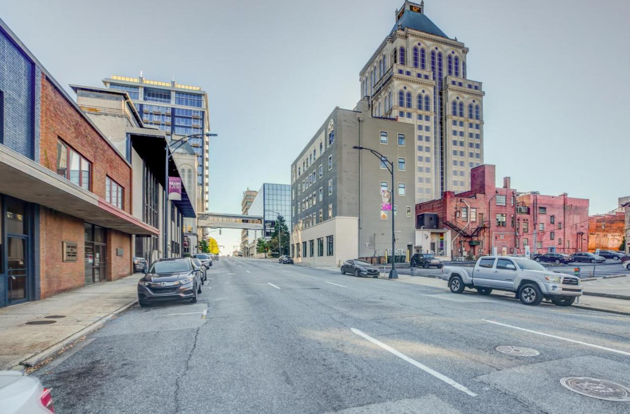 A Friendly Staycation - Downtown Greensboro Close To Major Attractions! Екстериор снимка